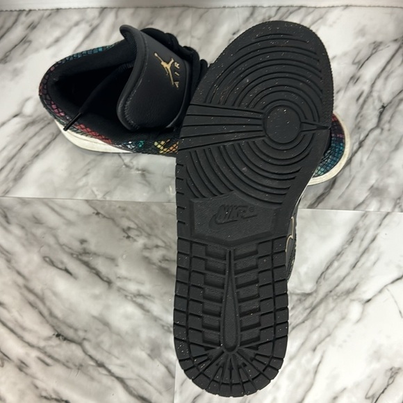 Air Jordan 1 low multi snakeskin sneaker shoes women size 7.5 - Picture 6 of 12